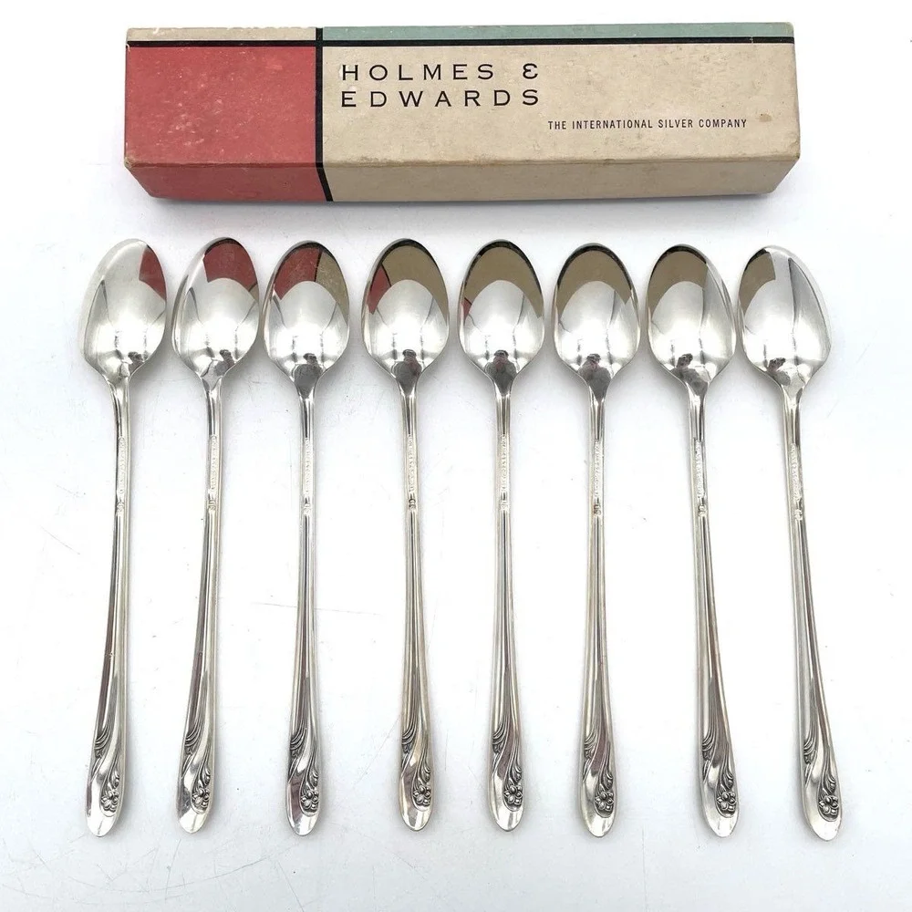 Vintage Holmes & Edwards IS Silverplate Teaspoons Floral Pattern w/ Original Box